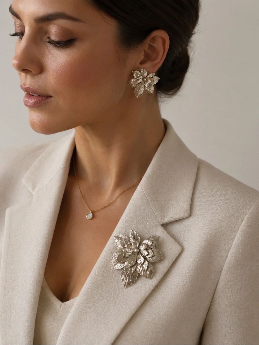 Vintage Silver Tone Floral Leaf Brooch & Clip Earrings Set